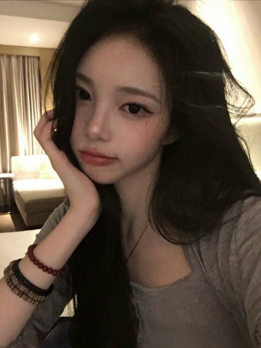 cheerfulLILA's tweet photo. hillu! hulla! halooo! malam ini zeno sama kalil★ yapp. seperti yang sudah disebutkan temanya lagu cinta ketika sekolah menengah atas. boleh kasmaran, boleh cinta monyet, boleh one-sided-love, atau yang lainnya! maksimal 3 lagu duluu, arraci? https://t.co/75rE2qDSrU