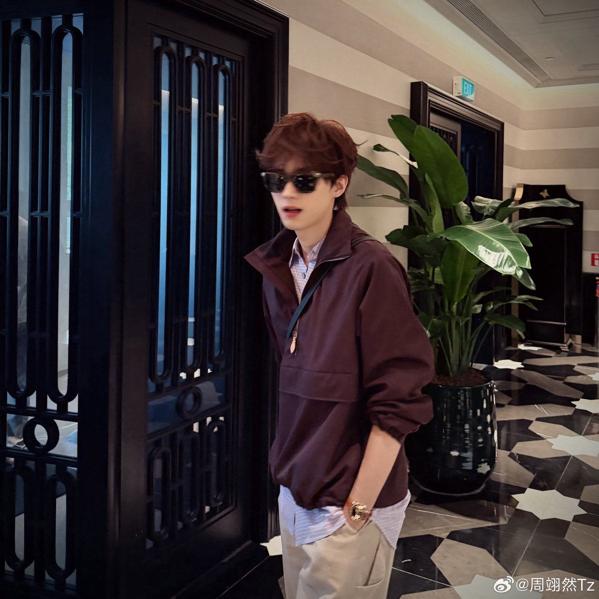 zhouyiran_thai's tweet photo. [📸] 261012 | ZhouYiran Weibo Update 

🏎️❤️‍🔥🎆 ​​​

🔗 https://t.co/sLemm9qK0k

#Zhouyiran #โจวอี้หราน #周翊然 https://t.co/HnHehhV9pM