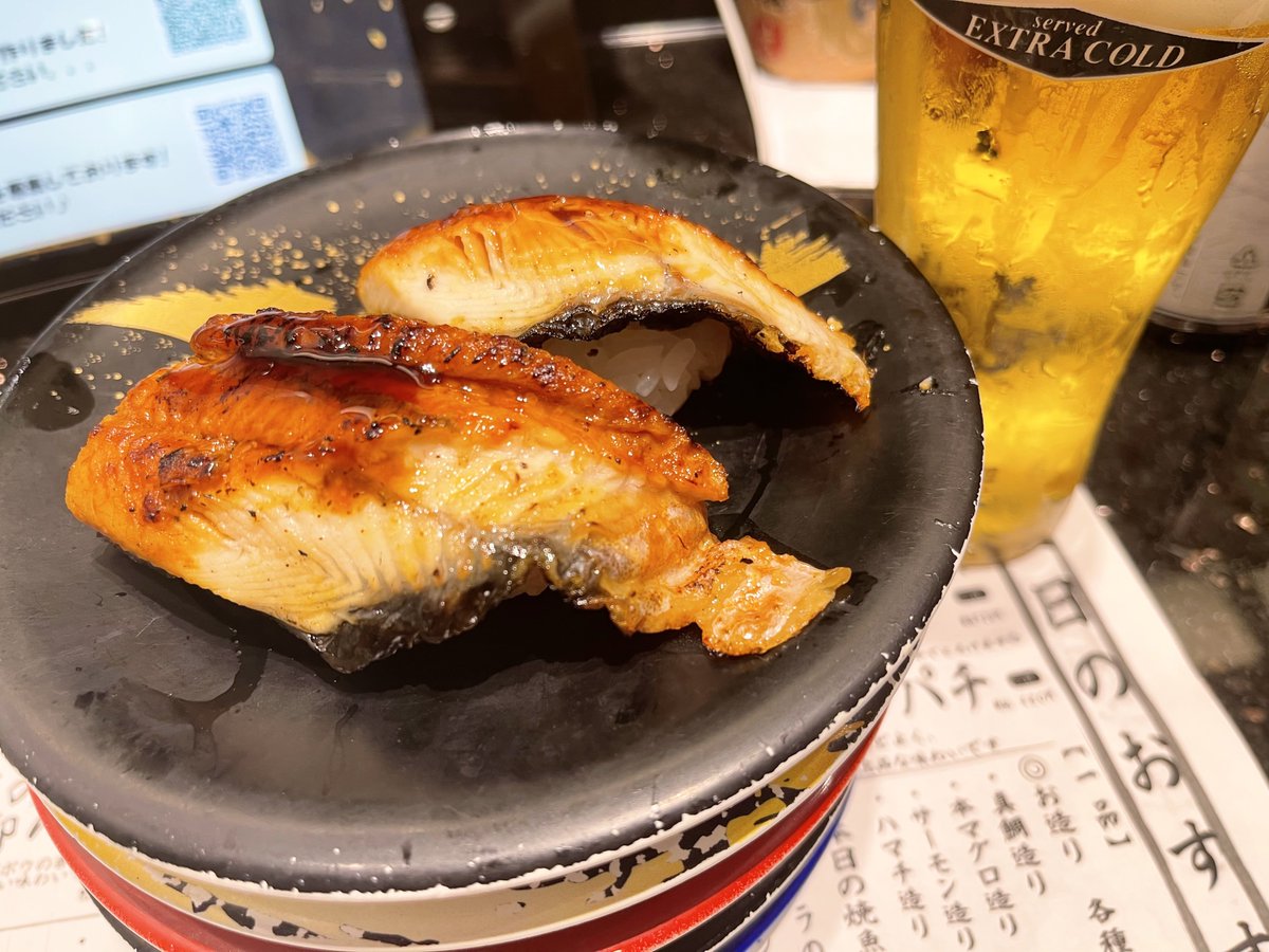 NyanMirai's tweet photo. おわぁ〜明日怖いけど…ワルプルギスの夜感あるけど今は飲むー… https://t.co/K6mBwItNgN