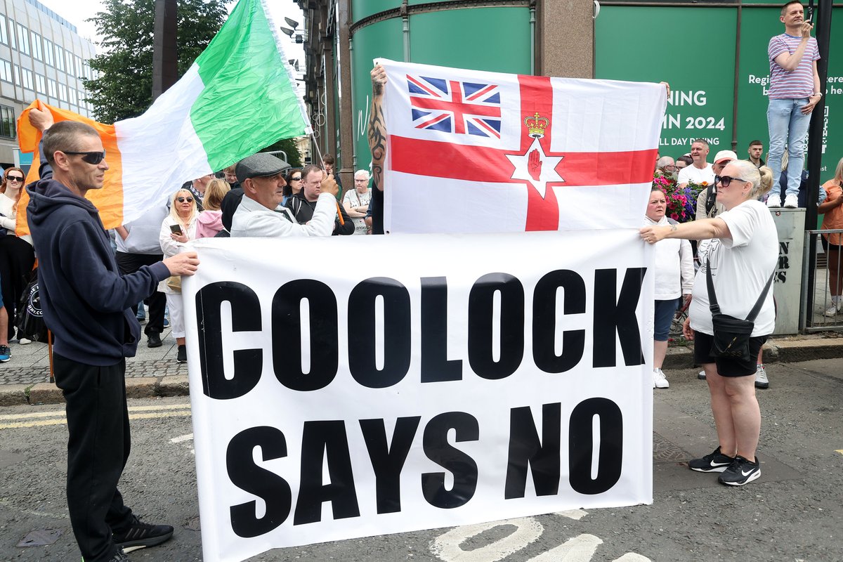 shaymurphyie's tweet photo. Never forget. Not one Irish far right "patriot" showed up and supported the residents of Garvaghy Road against loyalist intimidation.

They travelled to Belfast and supported and marched  alongside loyalists. Then after the march they went and drank with loyalists in a UDA pub. The UDA murdered over 200 innocent Catholics.

https://t.co/ezEsHpILZt