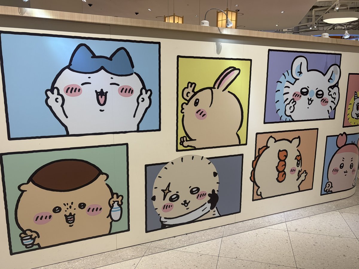 Cola_2honsakide's tweet photo. よんさんのちいかわショップ(՞ o̴̶̷̤  ̫ o̴̶̷̤ ՞)
売り切れすごかった♬ੈ⟡(ちょっと通っただけ) https://t.co/jCXoe9xzce