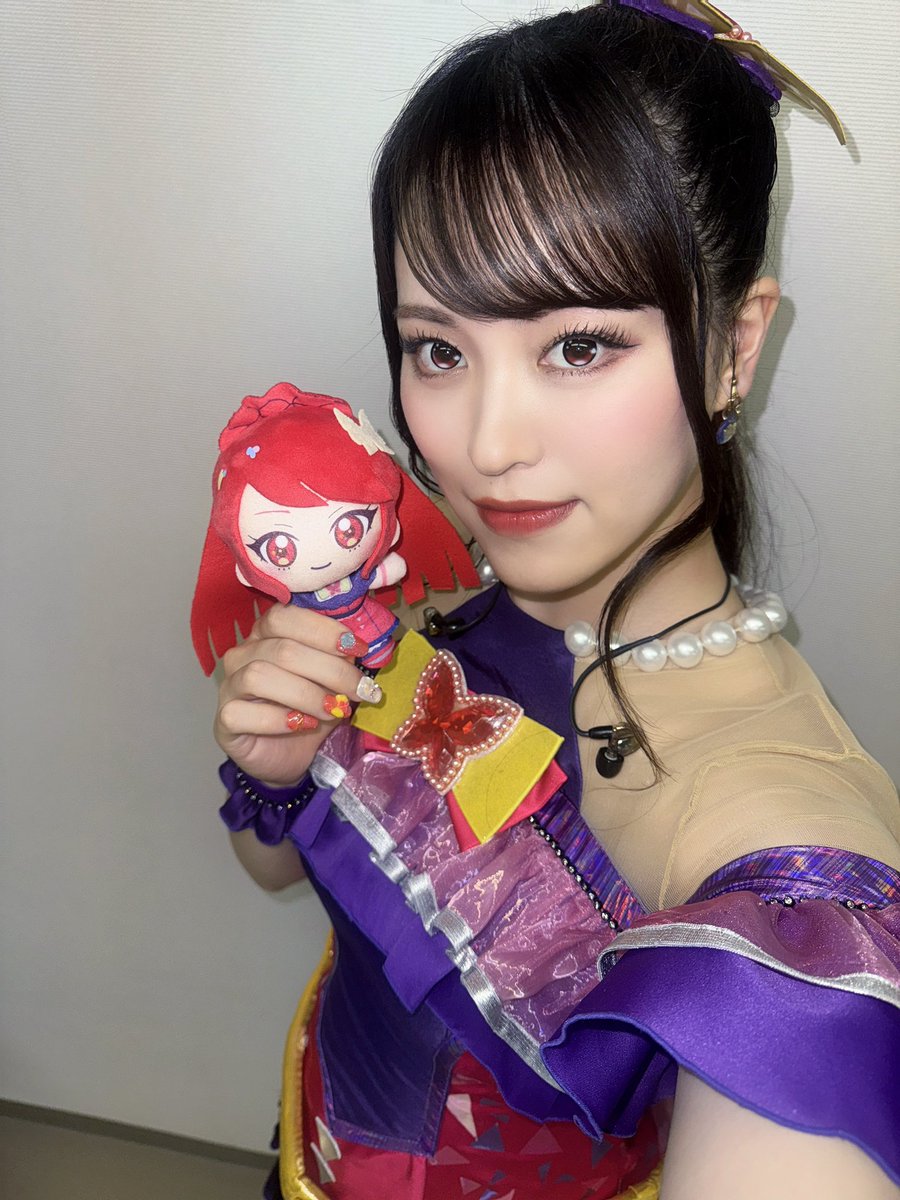 nippi1011's tweet photo. 先日の #プリプリライブ のアーカイブ配信が始まりましたよ〜‼️‼️‼️

なんと期間が延長され、10月27日まで観られるようになったとの事です🤟🏻✨✨
ぜひぜひたくさんご覧くださいね🎀

オススメはPerfect☆Starsの最後です💥

合間で撮れた皆さんとのお写真も載せちゃお〜🎶
 #おねがいアイプリ 
 #ひみつのアイプリ