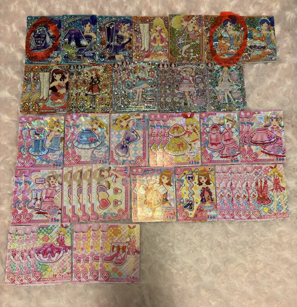 sknn_u22's tweet photo. @ko_chano0 はじめまして、こんばんは検索より失礼致します。当方画像お借り致しました3点所持しています。赤丸の物と3:3で交換可能でしょうか。ご検討よろしくお願いいたします🙇‍♀️ https://t.co/VRsbBNzWGe