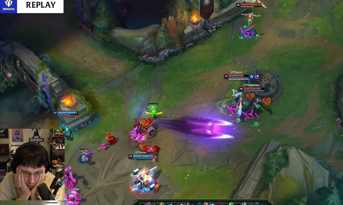 pureTFT's tweet photo. @riotgames https://t.co/kiFNCHFFL3