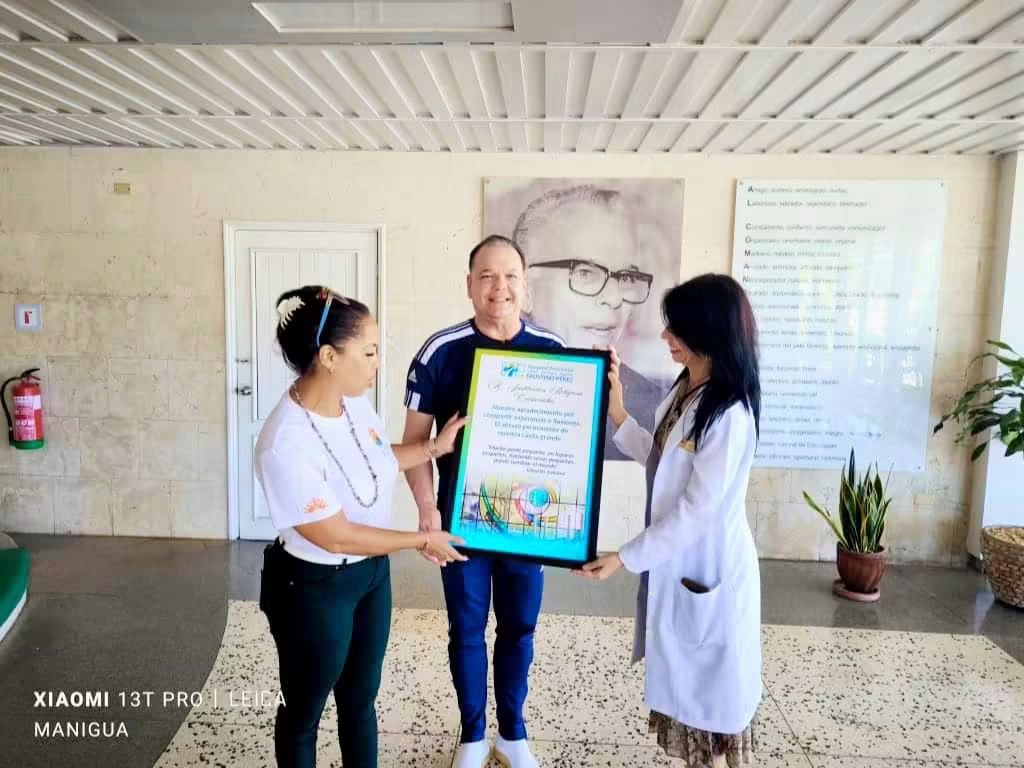 HfpMatanzas's tweet photo. 👏 Felices 87 años, @QuisicuabaC.
 🌻 Gracias por sembrar solidaridad y esperanza en #Cuba y por acompañar al @HFP con ese compromiso humano que fortalece la salud y abraza a quienes más lo necesitan. ¡Que sigan floreciendo la cooperación, el amor y la esperanza! https://t.co/Ois0JJ2z4I