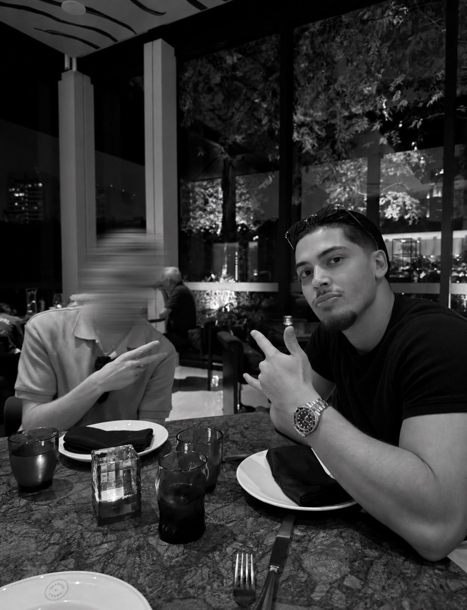 CalebUnity_'s tweet photo. What an unforgettable week with Token & F1.

From incredible events, parties & dinners to meeting some of the best minds in the industry. The connections made this week was the biggest highlight for me.

Too many legends to tag. If you know, you know. 🤝

Special shoutout to @introductioncom, @KASTxyz, @BloFin_Official, @BTCCexchange & @Bitbase_Ex for hosting some of the best events of the week.

Back locked in, let’s get it!