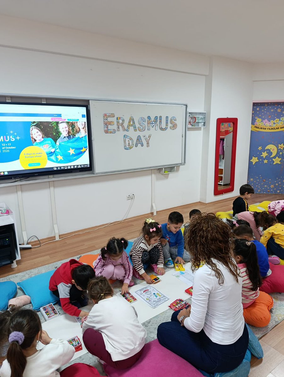 VilayetlerH_B_A's tweet photo. 🎨🌍 ERASMUS DAYS 2026 – OUR BIG PICTURE 🇪🇺✨
@tcmeb 
@mebtegm 
@TunceliValiligi 
@Tunceli_MEM 
@BahameddinK 

@ulusalajans 
#Erasmusdays2026 https://t.co/sNfjLawgKu