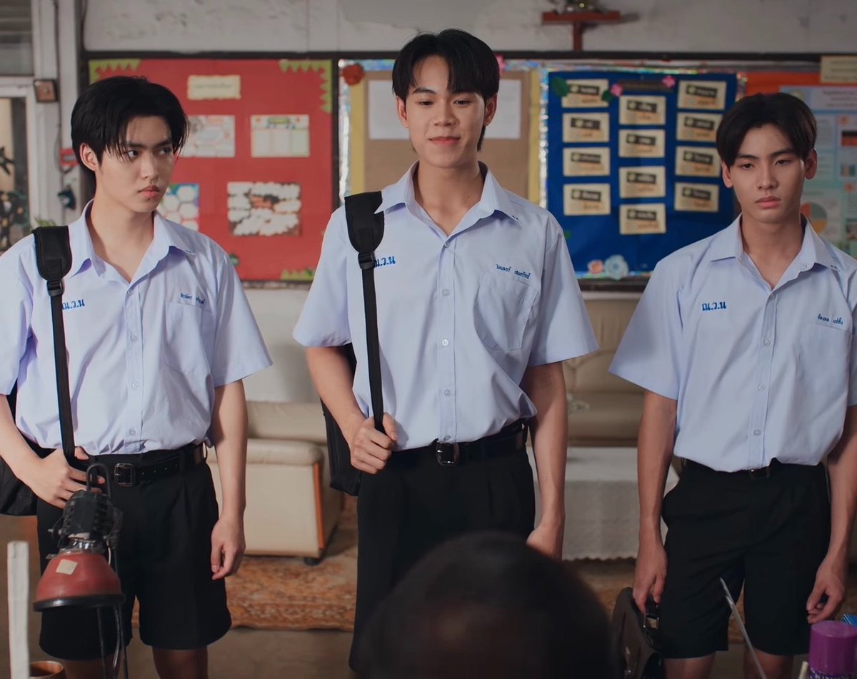 cyndr_dr's tweet photo. #GoodBoySeriesEP1 ออนแล้ว สนุกม้าย ทางนี้ก็ได้ไปหลายฮา แต่ยังมีอีกหลายซีนรอเซอร์ไพรส์ทุกคน 👀 อยู่กับประธานรุธและพี่จิจนจบเลยนะคะ ถ้าใครอยากอุดหนุนนิยาย ขอให้อ่านในช่องทางถูกลิขสิทธิ์นะคะ 🙏🏻
#GoodBoySeries ทุกวันอาทิตย์ เวลา 20:30 น. ช่อง GMM25 และเวลา 21:30 น. ดูย้อนหลังที่ Viu https://t.co/fjldKPrhXI