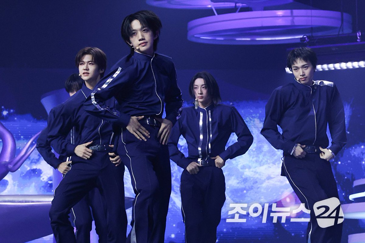 A2OSOULBASE's tweet photo. [📸] 261012 A2O SOUL @ <WELCOME TO SOULITE From A2O SOUL A2O LITE> (2/3)

©️ joy24news
#A2OSOUL 
#A2O소울
#A2OSOULBASE https://t.co/QfsZdU0NSI