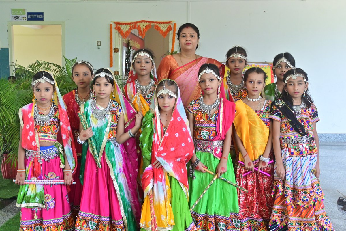 BrightLand79679's tweet photo. 🌺✨ #Navratri #Celebration at #Bright #Land #Sanskriti #School ✨🌺

🙏🪔 Celebrating the Spirit of Navratri with Devotion, Joy &amp; Tradition! 🪔🙏
#BrightLandSanskritiSchool #NavratriCelebration #Navratri2026 #JaiMataDi #IndianCulture #SchoolCelebration #TraditionAndValues https://t.co/BnSqNhzMxY