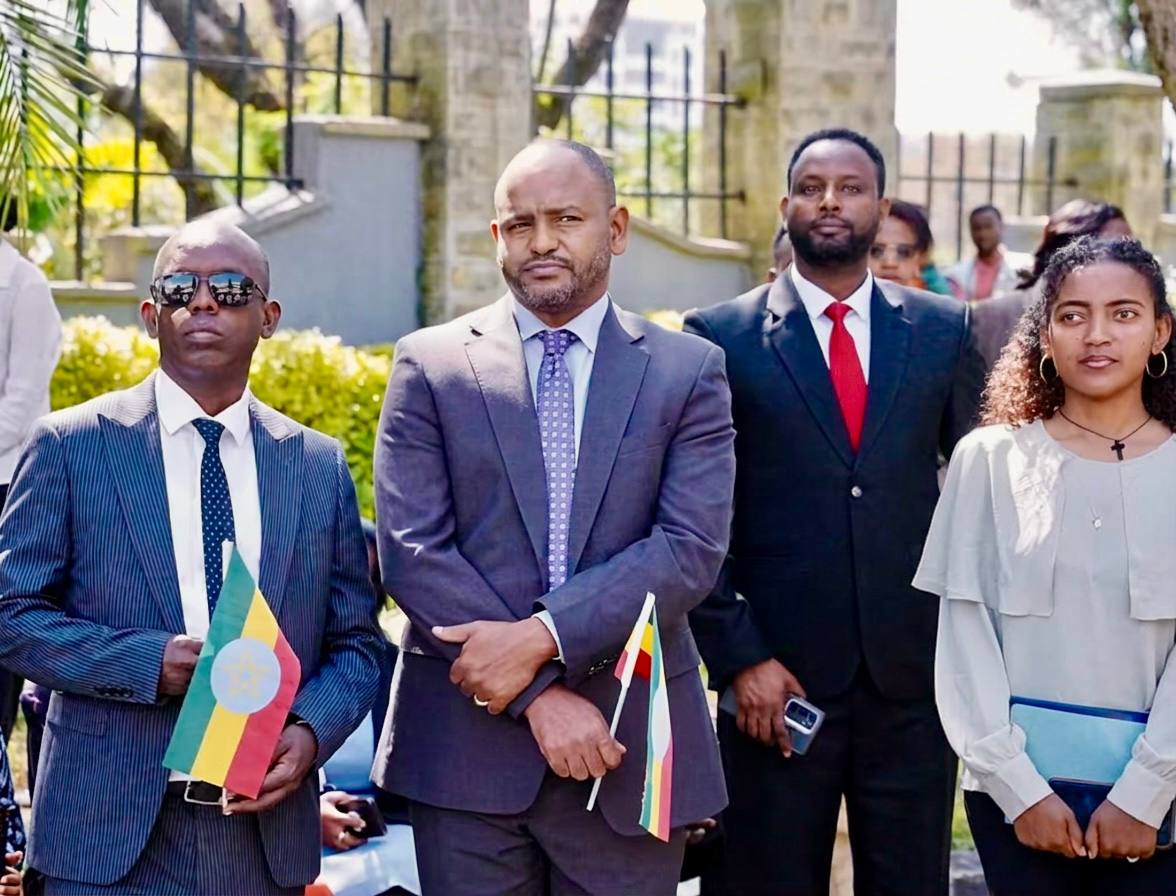 MeseretTekalign's tweet photo. Célébration de la 19e Journée du Drapeau National Éthiopien ! 🇪🇹 
Un symbole fort pour réaffirmer notre engagement envers l'unité nationale et la responsabilité partagée. Ensemble pour l'avenir.✨ 
@MFAEthiopia 
#Ethiopia #NationalFlagDay #Unity https://t.co/XzBrSGpA2r