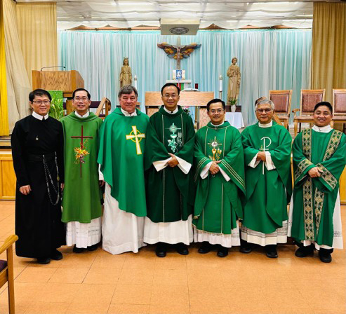 Scalanews1's tweet photo. ```Scala News```
*“USA: Redemptorist Superior General concludes the Canonical Visitation of The Vice-Province of Extra-Patriam”* https://t.co/EIchUbIJZy #scalanews #redemptoristsinternational #RedemptoristMission #RedemptoristYouth #RedemptoristFormation #Redemptoristvocation https://t.co/kAuGegxWc5