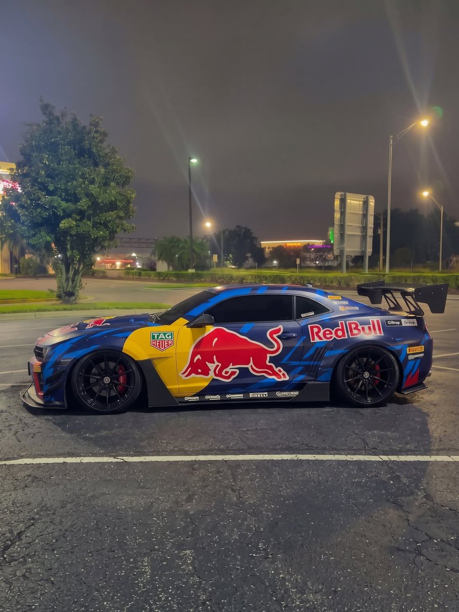 competitionreal's tweet photo. Camaro X RedBull 🔥 https://t.co/koZt10kVxw