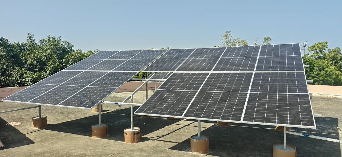 GandhinagarKv1's tweet photo. #ProjectGreenSchool☀️ #PMSHRI KV No. 1, Gandhinagar, Embraces Clean Energy with a 20 kW Rooftop Solar System supported by #GEDA, Govt. of Guj.(Rs. 4.80 Lac.)🌱Reliable Power for Digital Classrooms, Lower Electricity Costs, Empowering Young Minds!
#kvshq @RoAhmedabad #GreenSchool https://t.co/ZK0G7FAcuw