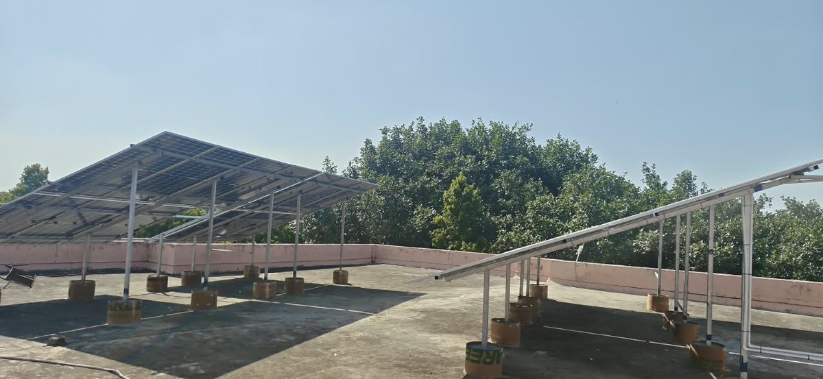 GandhinagarKv1's tweet photo. #ProjectGreenSchool☀️ #PMSHRI KV No. 1, Gandhinagar, Embraces Clean Energy with a 20 kW Rooftop Solar System supported by #GEDA, Govt. of Guj.(Rs. 4.80 Lac.)🌱Reliable Power for Digital Classrooms, Lower Electricity Costs, Empowering Young Minds!
#kvshq @RoAhmedabad #GreenSchool https://t.co/ZK0G7FAcuw