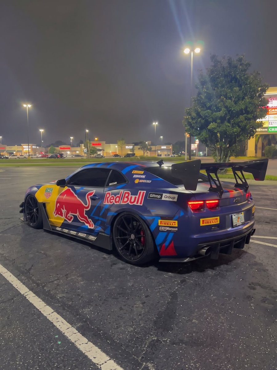competitionreal's tweet photo. Camaro X RedBull 🔥 https://t.co/koZt10kVxw