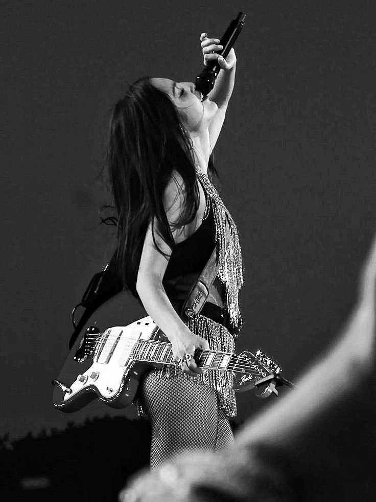 yapcoree's tweet photo. MY FAVORITE WOMAN https://t.co/W0ePOyfdTz