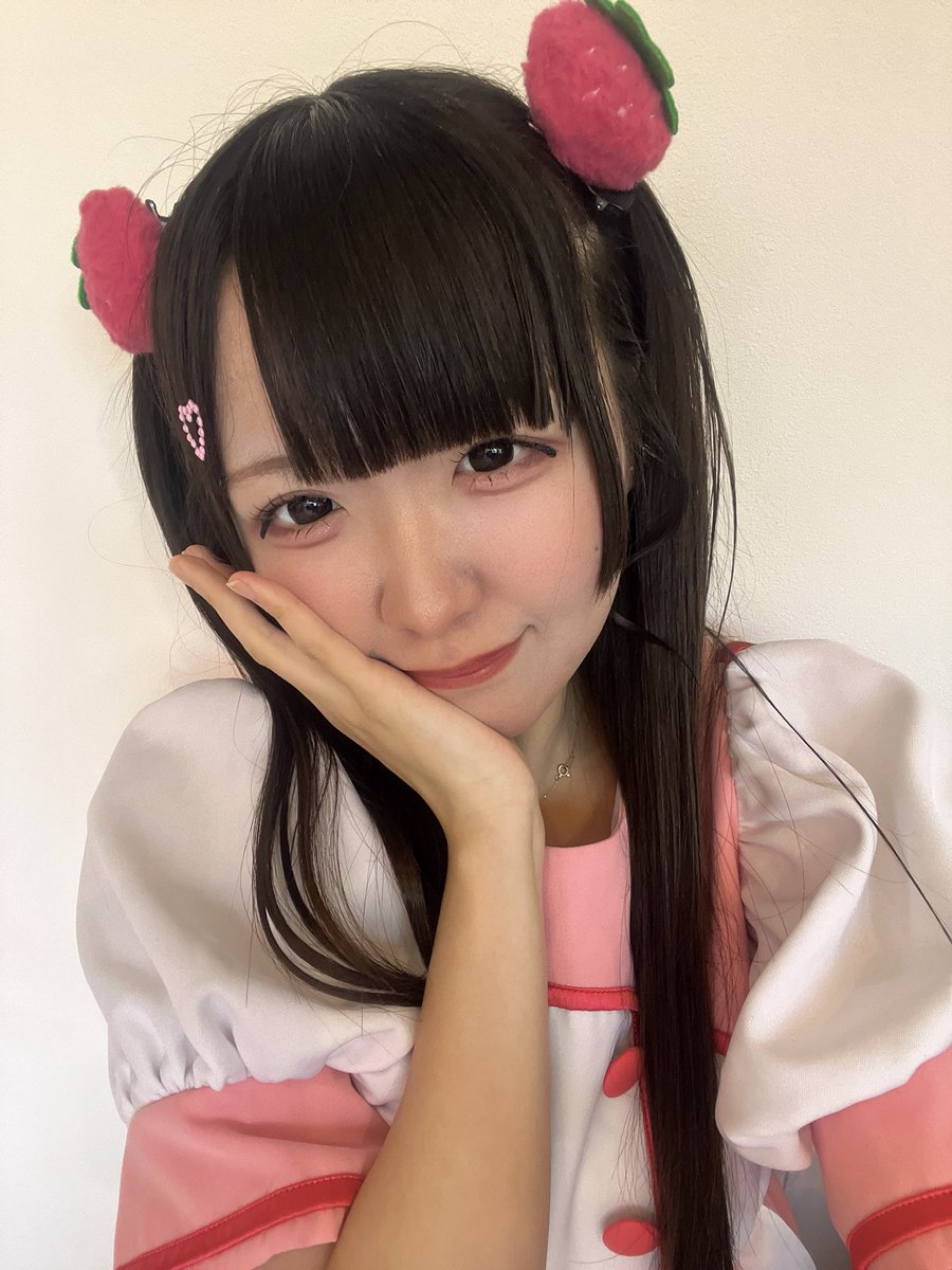 MilkShakekokoro's tweet photo. 【ミルクセーキは食べ物です vol.138】
くんちの余韻に浸るとするか、ありがとうございました！

今週たくさん会えて楽しかったなー🎶企画もカッコよく勝てた🫶🏻🫶🏻ペンライトもお話もとても嬉しかったよᐡᴗ͈  ̫ ᴗ͈ᐡ

今日もありがとう（ ܸʚ̴̶̷̷⩊ʚ̴̶̷̷ ܸ）
 #ミルクセーキ https://t.co/bOpsAml6R7
