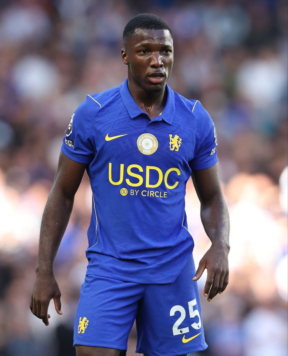 LDNFootbalI's tweet photo. The best defensive midfielder in the PL. ✅ https://t.co/L6vLoeIbWe