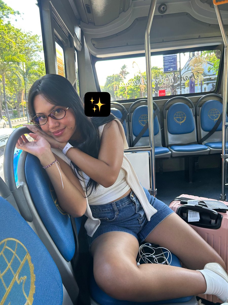 helloxsydney05's tweet photo. I’m proud to say dari bandara ke kuta ga nyampe 50rb. 
Jd dari bandara ke central parkir kuta cuman 4.400 pake bus trans metro dewata, dari situ tinggal naik grab motor ke hotel cuman 7rb + tip, total kalo di jumlahin semua 16rb https://t.co/zuvbxjucYM