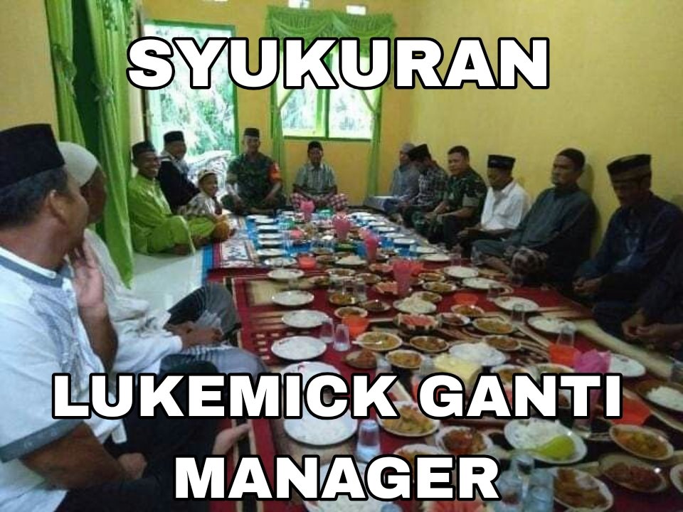 lumipills's tweet photo. eh lukemick stan absen yang mau ikut syukuran 😭 LUKEMICK GANTI MANAGER WOI 😭😭😭😭😭 https://t.co/BnLvLlThaQ