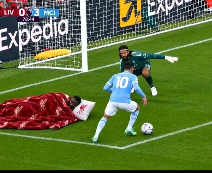 wizzyFx24's tweet photo. Who did this 😂😭💔 https://t.co/rdKi1cNUBt