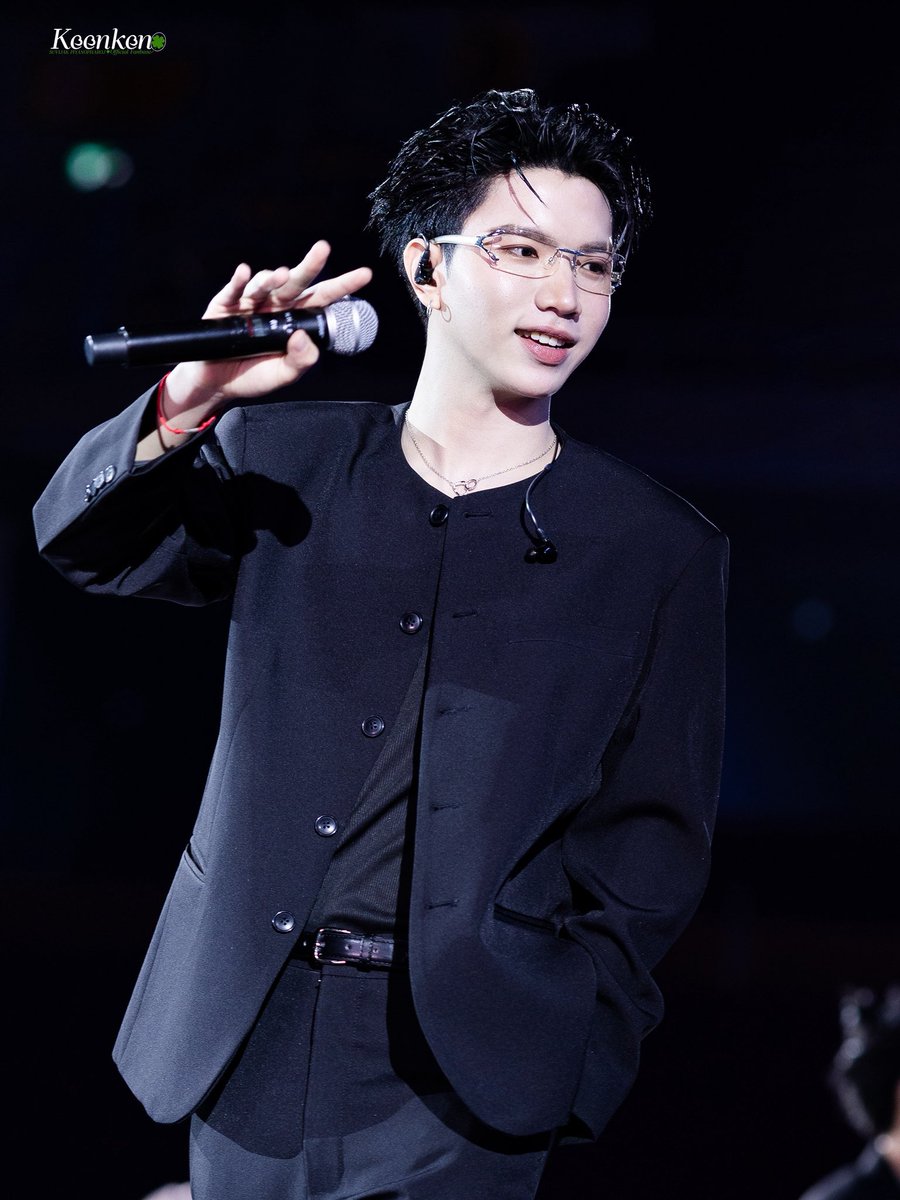 inowanow's tweet photo. Full-time                                Part-time
Idol                                           IT
#keenkeno @keenkeno_sp 
#ศูนย์บรรเทาทุกข์คีน https://t.co/F3DOvIrS4P