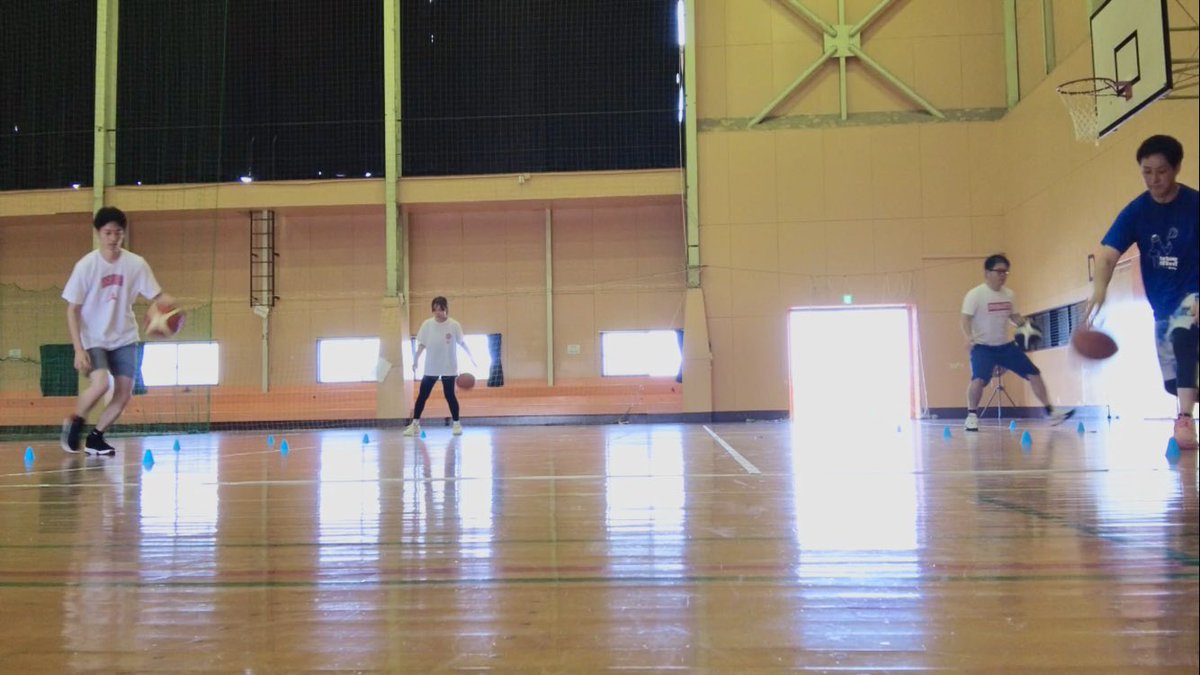 FCactive1's tweet photo. 【今日(10/12)のバスケ🏀】

1枚目→おとバス番外編⛹️‍♂️
2･3枚目→初心者・経験者合同バスケ⛹️‍♀️

連休最終日も楽しんできました😆 https://t.co/kw1cnFas35
