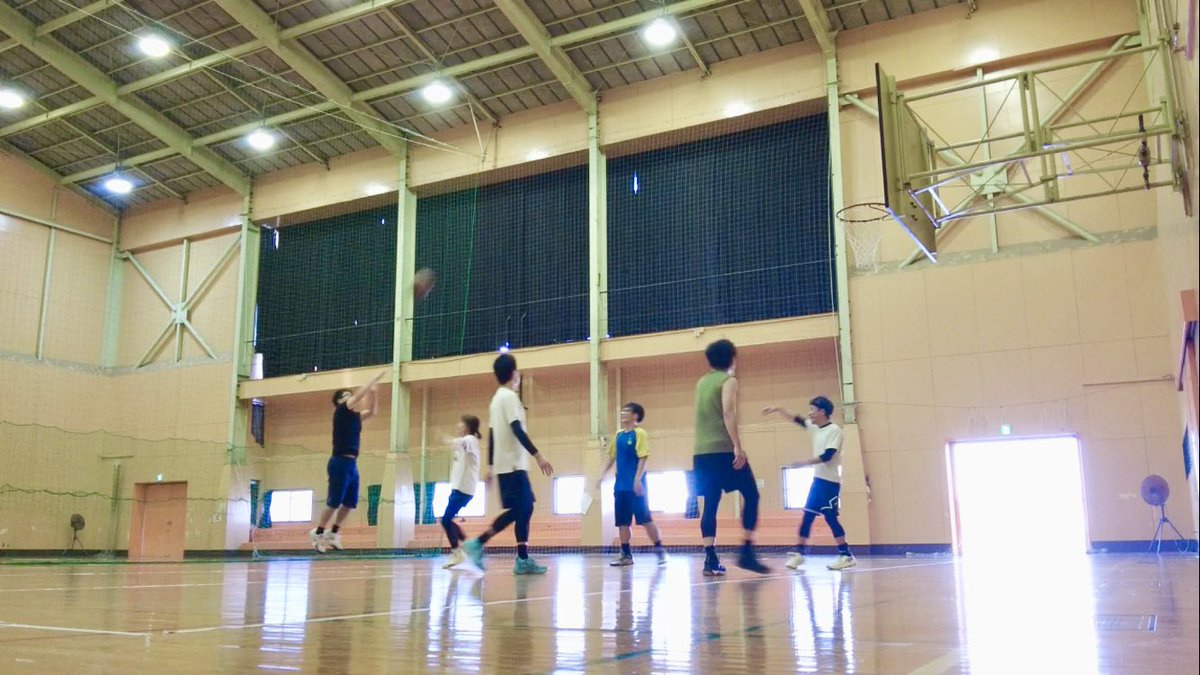 FCactive1's tweet photo. 【今日(10/12)のバスケ🏀】

1枚目→おとバス番外編⛹️‍♂️
2･3枚目→初心者・経験者合同バスケ⛹️‍♀️

連休最終日も楽しんできました😆 https://t.co/kw1cnFas35