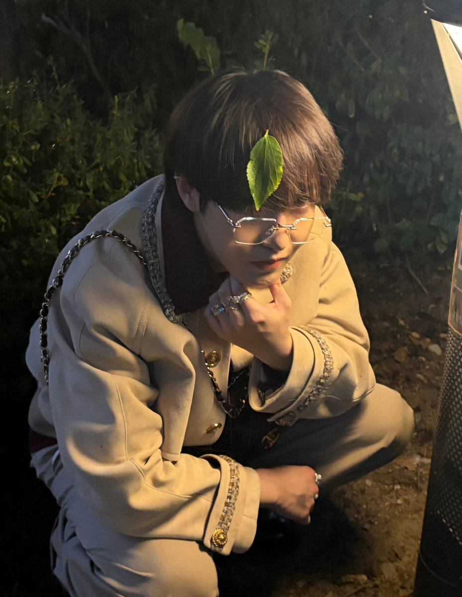 POPCORNBOBO323's tweet photo. 261012 SNS #RENJUN #런쥔 

🍃 https://t.co/eVre3EEe6U