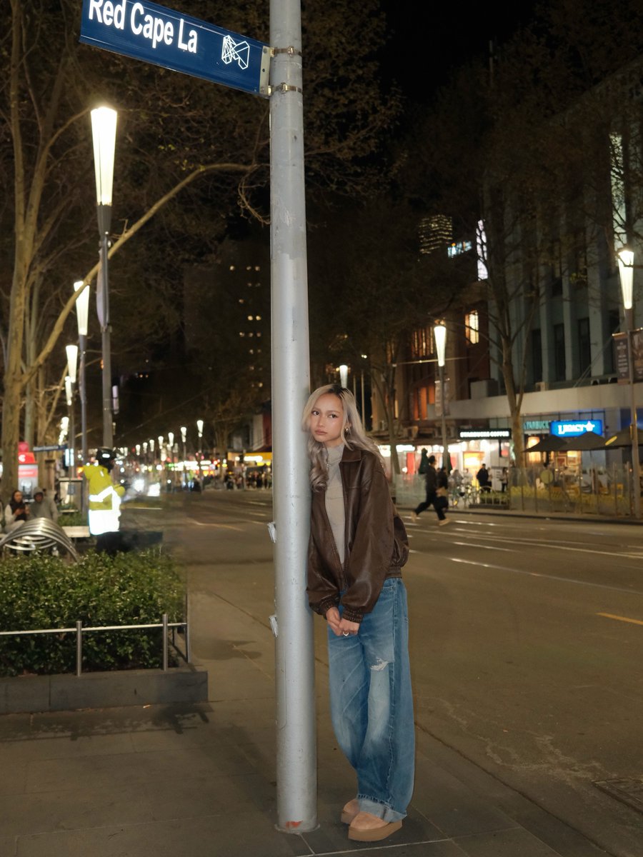 BiniGwenOFC's tweet photo. [10122026]
.@bini_gwen's IG Update [1/5]

"Melbourne after dark⋆☾⋆⁺₊✧"

🔗https://t.co/y0I6iH2AfV

#BINI #BINIGwen #GwenApuli https://t.co/kJ5vcXyz0w
