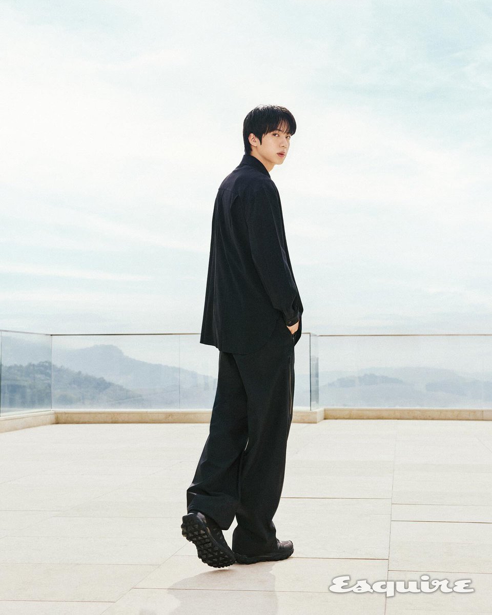 seokjinfile's tweet photo. JIN FOR ALO ON ESQUIRE WELLNESS https://t.co/lHFYfgi18x