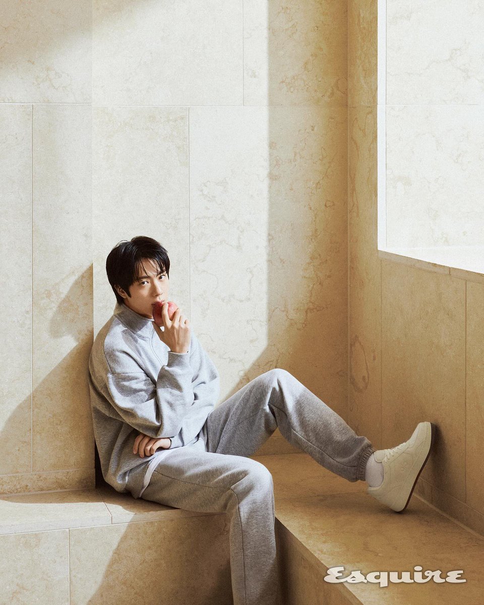 seokjinfile's tweet photo. JIN FOR ALO ON ESQUIRE WELLNESS https://t.co/lHFYfgi18x