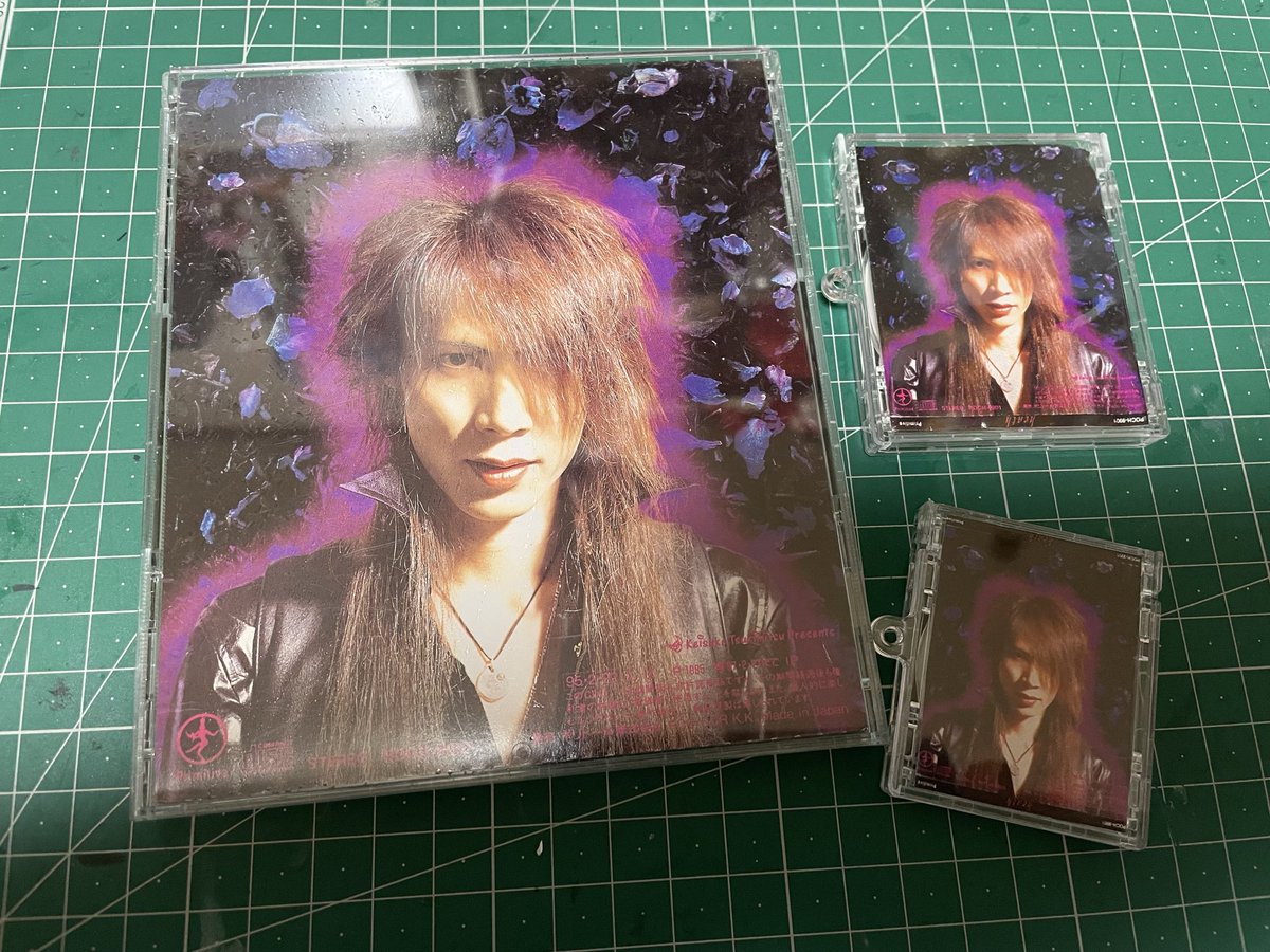 hirobov's tweet photo. 親子CD
話題？のミニCDで作ってみました。ちなみに、DAISOとキャンドゥ。
＃heath https://t.co/2YL1MmFQ07