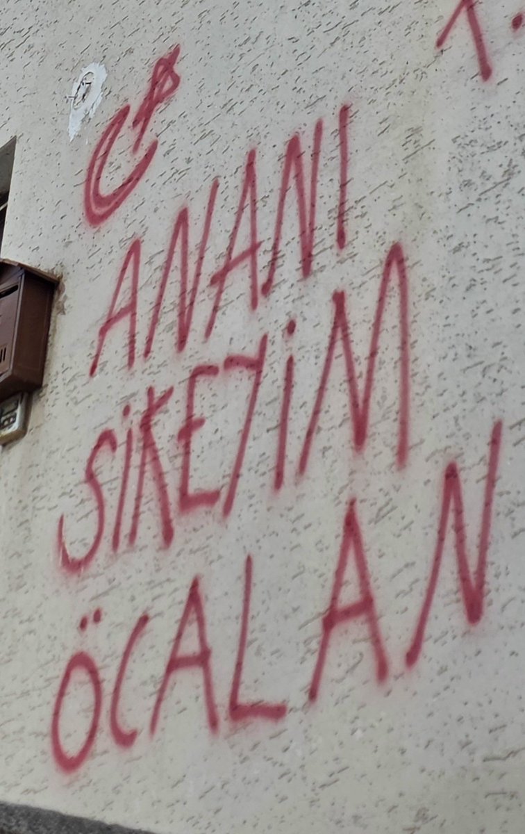 vtnsvr_35_'s tweet photo. @furkannaifadam @Demeterry1 Bizim eski apartmanda da emekli özel harekatçı bir amca oturuyordu. https://t.co/V4EOLCD9Zx