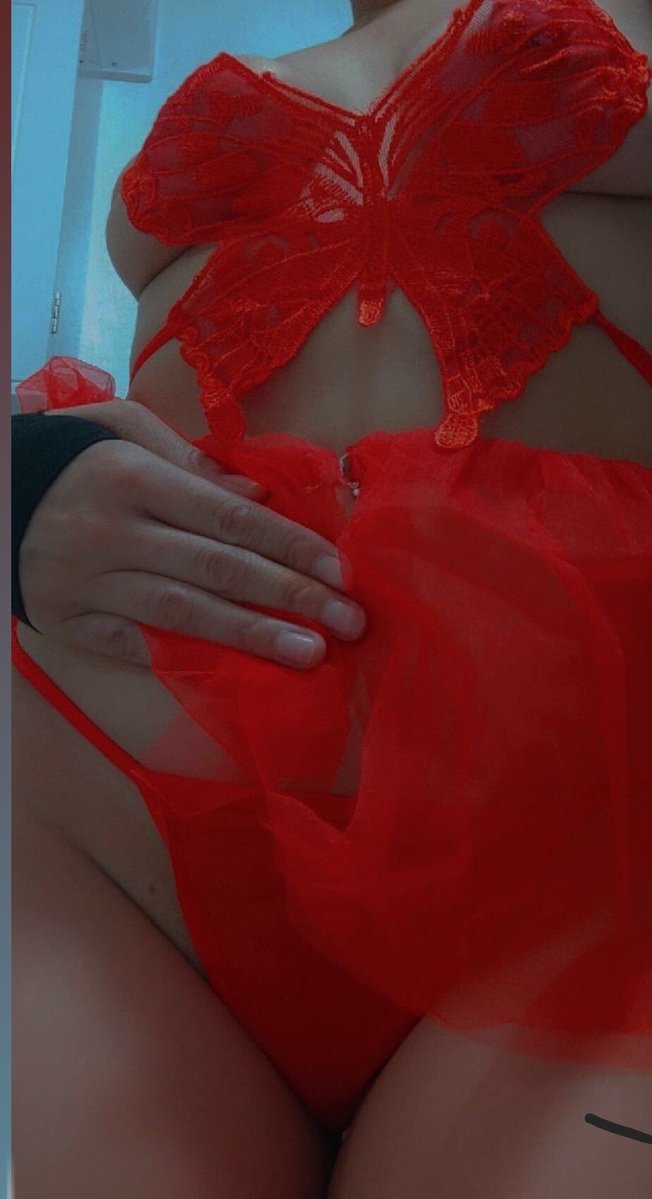 sweetsavagesexi's tweet photo. #nsfw 

#onlyfans 

#fypシ゚viralシfypシ゚ 

Free page.... CUM say hey 😈 https://t.co/FNLUQXB9lh