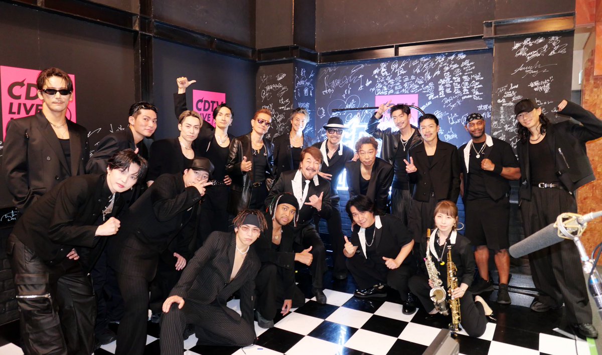 epi_tetsuya's tweet photo. CDTV
観てる？

#EXILE https://t.co/jHL7Ir0iGq