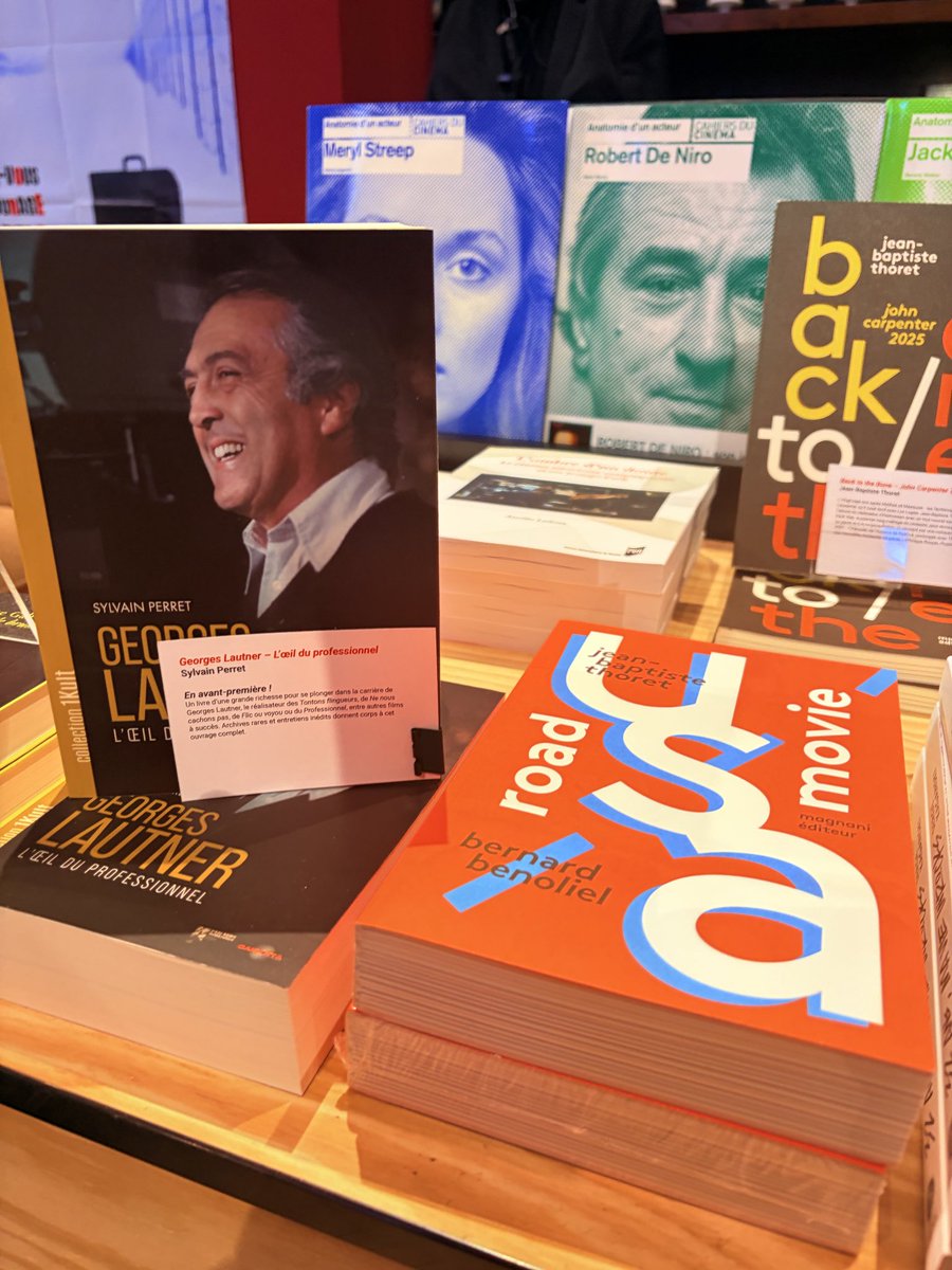 CarlottaFilms's tweet photo. Après hier le livre VIDÉO, VIDÉOS, c’est aujourd’hui au tour d’un des nos 4 autres livres de Novembre à être mis en lumière au village @FestLumiere : GEORGES LAUTNER, L’ŒIL DU PROFESSIONNEL de Sylvain Perret @1kult, rencontre puis signature à 15h. En co-edition avec @BadlandsEd https://t.co/o8aIAgiQ30