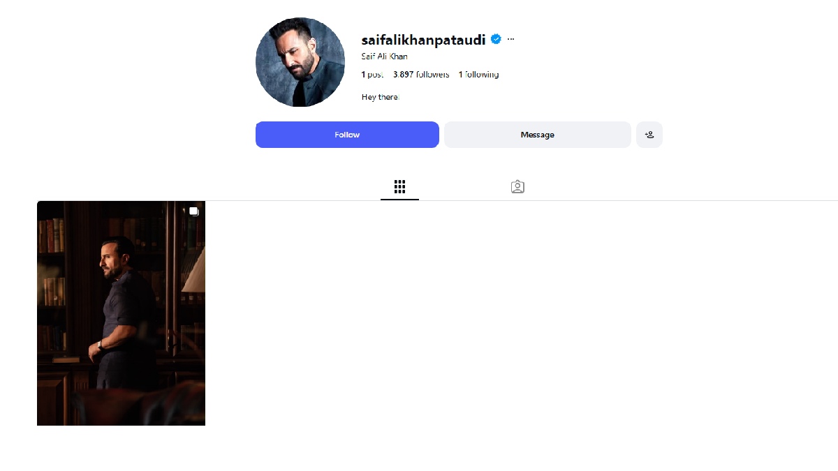 filmimagic's tweet photo. Saif Ali Khan Joins Instagram After Years Away, Kareena Kapoor Khan Is His Only Follow

https://t.co/p3GrQmcYkd

#SaifAliKhan #KareenaKapoorKhan #SaifAliKhanInstagram #InstagramDebut #PataudiLibrary #SaifKareena #BollywoodNews #CelebrityNews #Bollywood #SocialMedia https://t.co/fLPay1PWnO