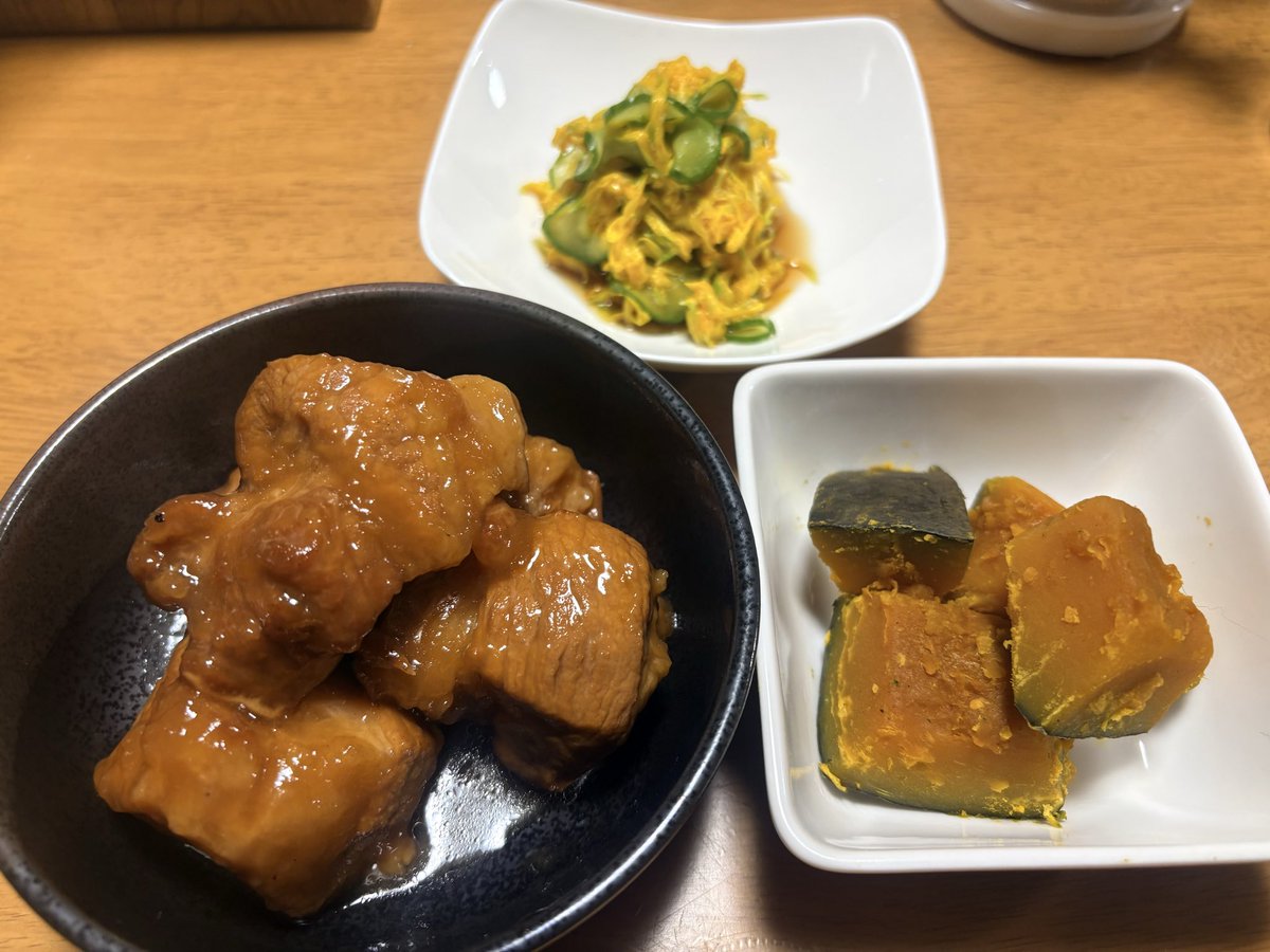 Jun_725_'s tweet photo. 一度は食べたいなぁと買ったら思ったより多かったぁ💦
角煮もめっちゃ久しぶりに作ってみた😋 https://t.co/r4ert4gJxF