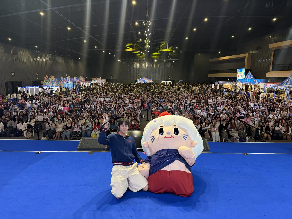 GmmtvShop's tweet photo. นนน และ Nilknhake ขอบคุณทุกคนที่มาร่วมกิจกรรม Fan Sign ในงาน GMMTV FANIVAL 2026 : Happy Family นะครับผม

@mynameisnanon @NILKNHAKE_

#GMMTVFANIVAL2026HappyFamilyxNanon
#GMMTV https://t.co/somFCmKFuZ