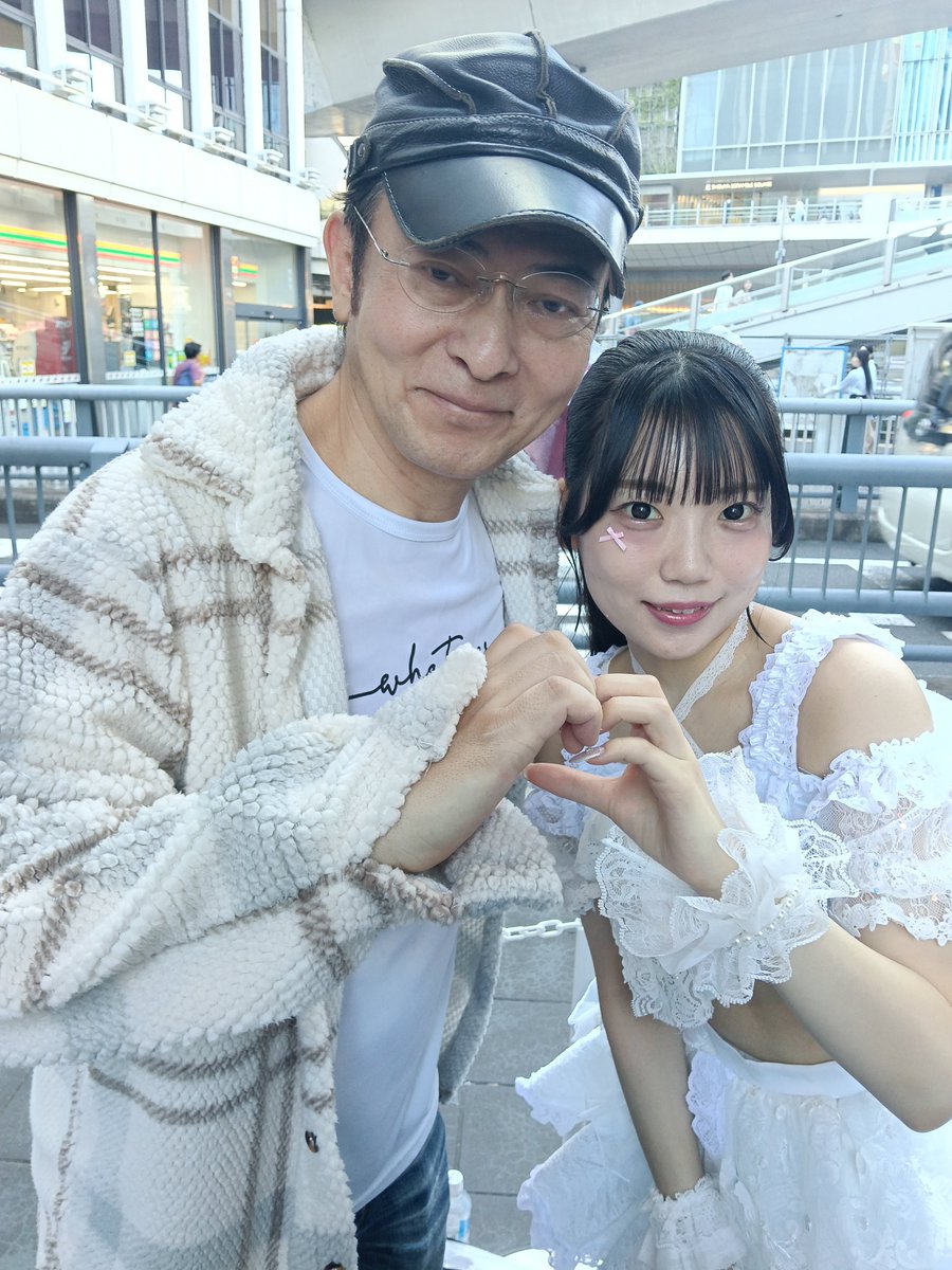 tanisiou's tweet photo. Lilite tuneのお二人とお会いして来ました😍
いつも配信で面白くて愉しいお二人🩵🩷
定期公演遊びに行くね😍
水瀬こころ（みなせこころ）さん
#リリチュン https://t.co/XwplXKJpPc