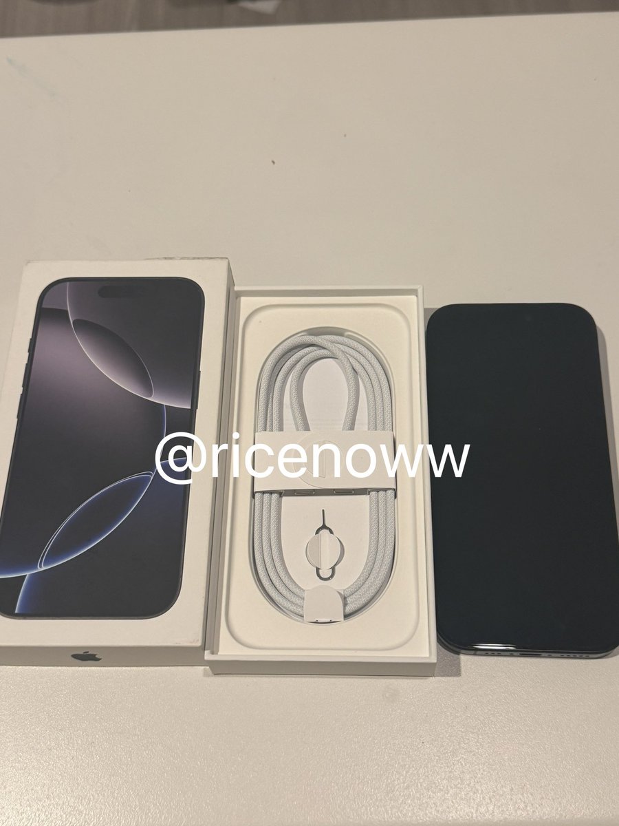ricenoww's tweet photo. iPhone 16Pro 256gb สีดำ
เครื่องศูนย์ไทย
แบตเตอรี่ : 84%
อุปกรณ์ : ครบกล่อง
สภาพ : เคสกัดรอบตัวเครื่อง
ราคา 20,500บาท
นัดรับ เซ็นทรัลพระราม9 ค่ะ
#ส่งต่อไอโฟน #ส่งต่อiphone #iphone #iphone16pro #iphoneมือสอง #ไอโฟนมือสอง https://t.co/LnO3Pi6aFO