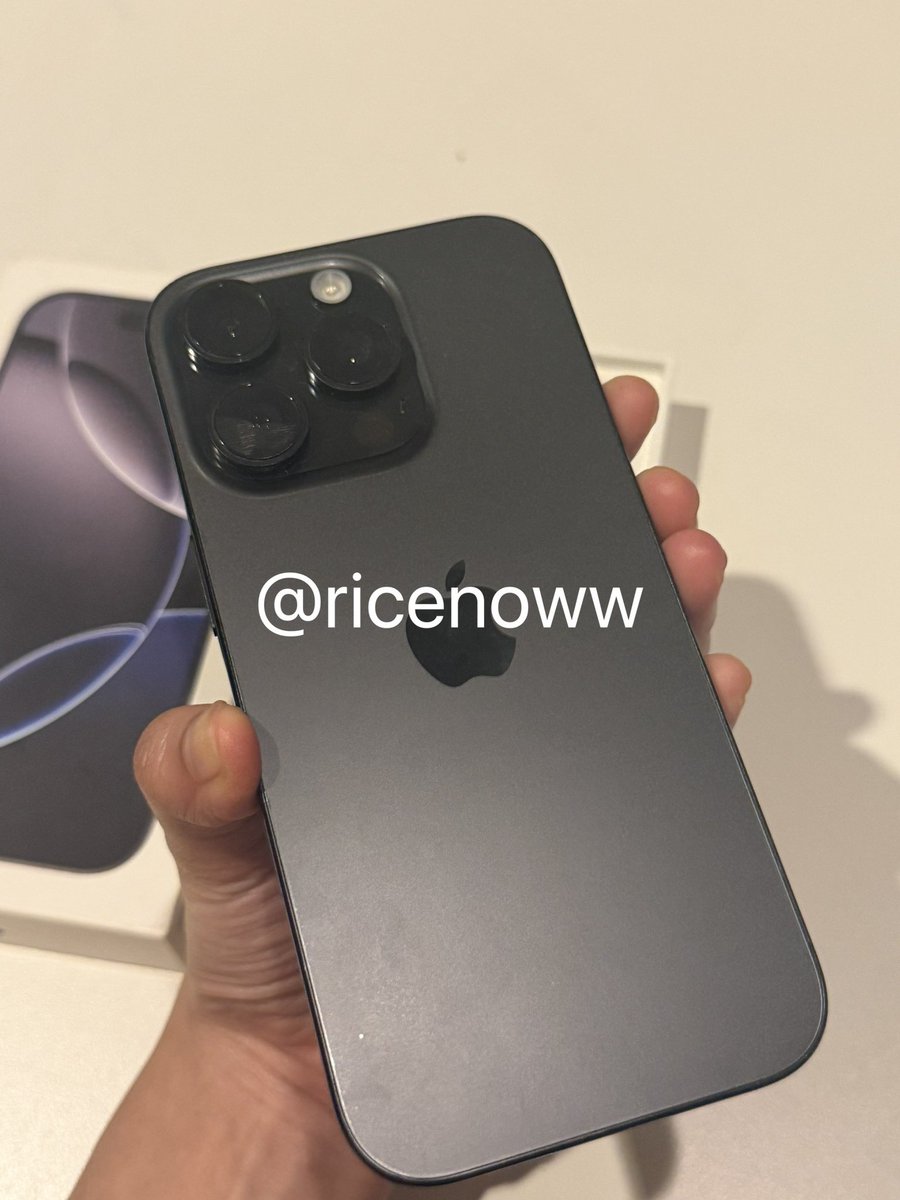 ricenoww's tweet photo. iPhone 16Pro 256gb สีดำ
เครื่องศูนย์ไทย
แบตเตอรี่ : 84%
อุปกรณ์ : ครบกล่อง
สภาพ : เคสกัดรอบตัวเครื่อง
ราคา 20,500บาท
นัดรับ เซ็นทรัลพระราม9 ค่ะ
#ส่งต่อไอโฟน #ส่งต่อiphone #iphone #iphone16pro #iphoneมือสอง #ไอโฟนมือสอง https://t.co/LnO3Pi6aFO