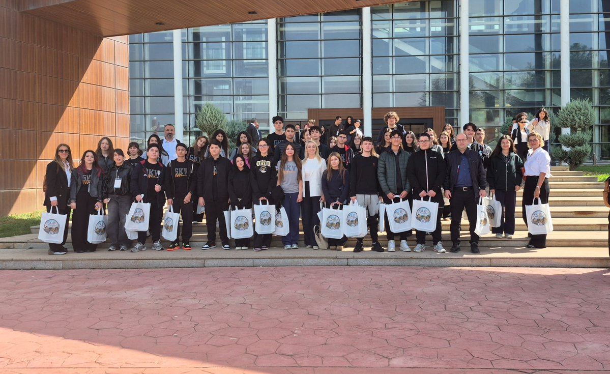 GkvKurumsal's tweet photo. 9–11 Ekim 2026 tarihlerinde Gaziantep Üniversitesi tarafından düzenlenen Uluslararası Eğitim-Öğretimde Gelişmeler Konferansı’na,GKV Özel Cemil Alevli Lisesinden 46 öğrencimiz ve IBDP Koordinatörü Fatma Özseven ile IBDP öğretmenlerinden oluşan 6 kişilik öğretmen ekibimiz katıldı. https://t.co/klUhtRXJCI