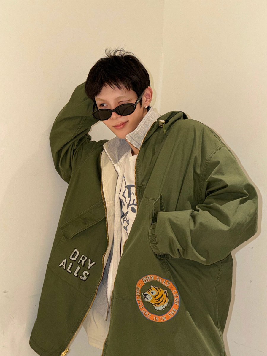 aoomlytaroyo's tweet photo. เราจะคิ้วเข้มทำไม ถ้าเราย้อมคิ้วอ่อนได้ ชีนำ1ก้าวเสมอ https://t.co/UtnsepuFaD