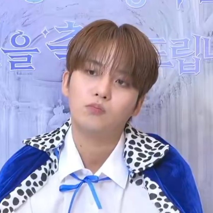 applteez's tweet photo. I'll die for him https://t.co/IAvbn3P66J