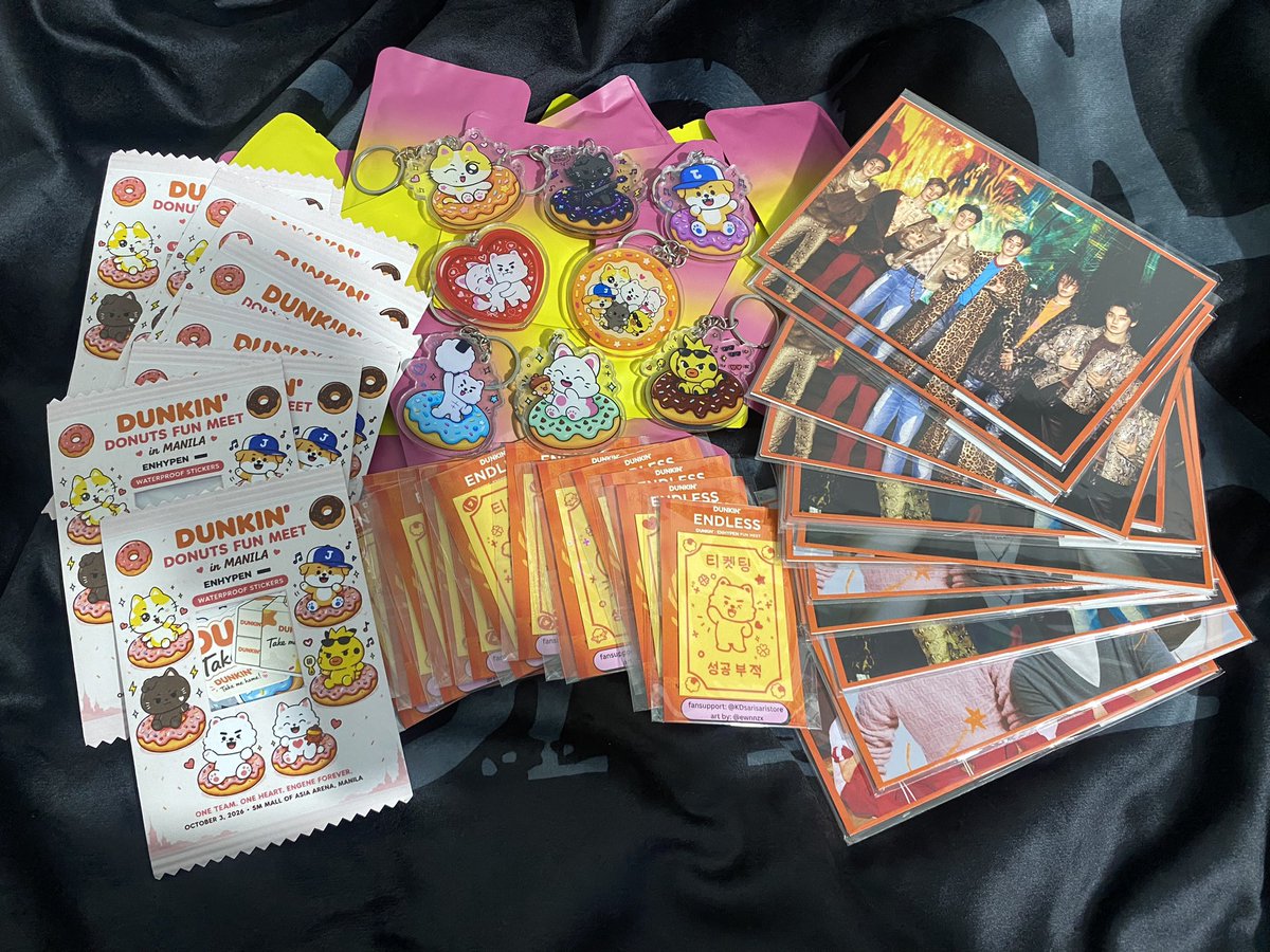 KDelacourte's tweet photo. MAMA VOTING PROOFS GIVEAWAY
5 sets, must be willing to pay sf
🍩 1 Blind Keyring
🍩 Ticket Holder
🍩 Confetti

Drop your 2026 MAMA FAN’S CHOICE 1st Round Voting proofs

Like, rt to spread
Ends 10.13.26 7PM

#ENHYPEN #엔하이픈 #MAMAAWARDS #2026MAMAAWARDS
@ENHYPEN_members
@ENHYPEN https://t.co/EHF42qFO9b
