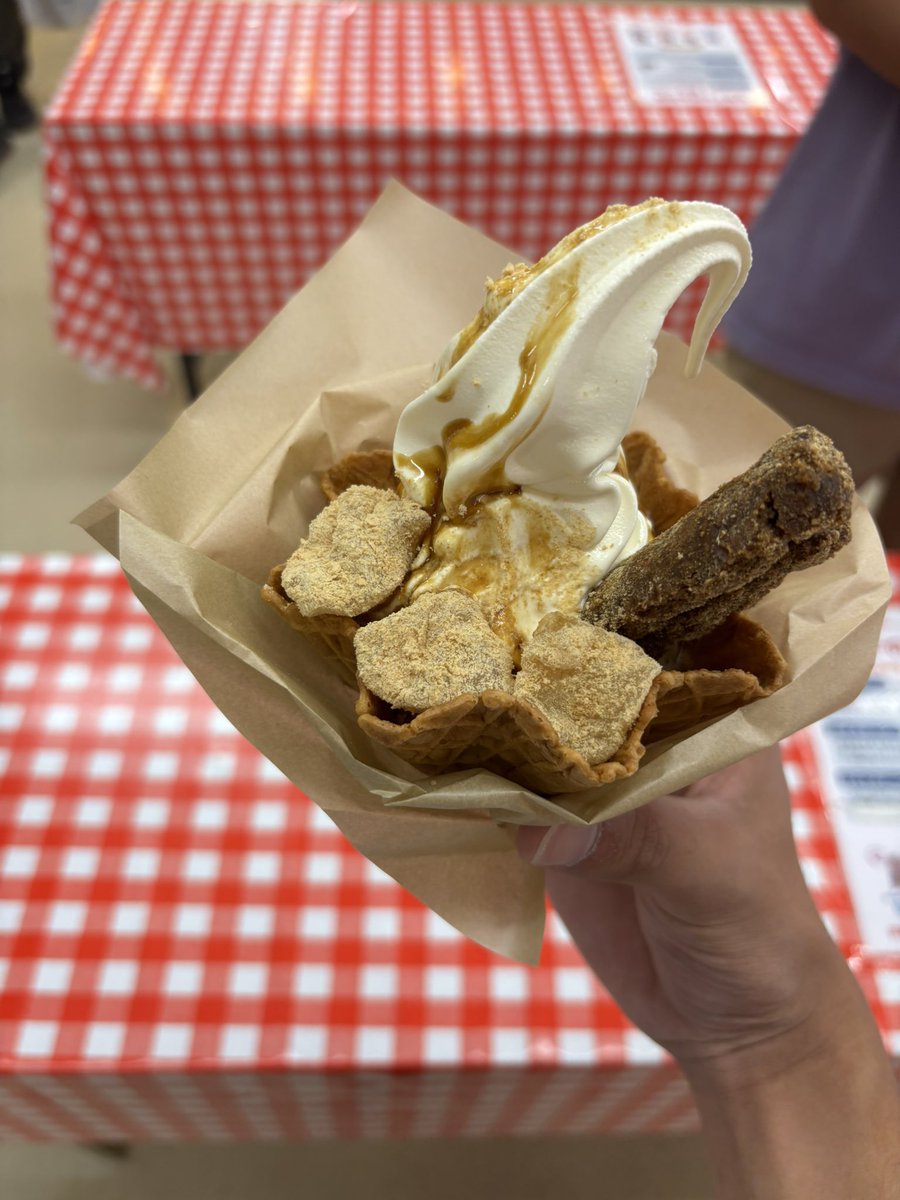 s0ka_be's tweet photo. スタンプラリー中に食べた信玄餅ソフト
非常に美味 https://t.co/XIpLbbGyqO