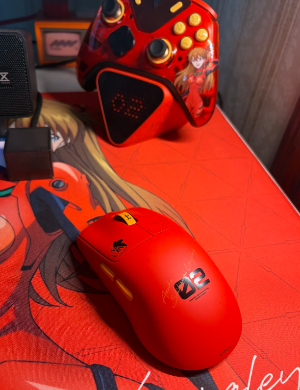 minixpcofficial's tweet photo. Pilot Asuka, ready for launch. 🚀
MelGeek HORUS × Evangelion Asuka Edition — 49g ultra-light, dual 8K polling, PAW3950 sensor, 0.25ms wireless latency.
Built for fast flicks and clean aim.
Coupon code：OFF5
Link：https://t.co/IaIdcY1oMh https://t.co/aFXLY9C7UO